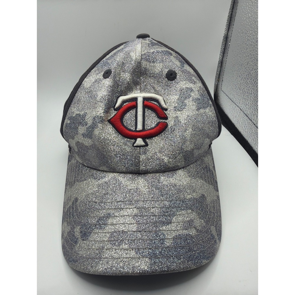 New Era Minnesota Twins Hat Women OSFA Navy Silver Glitter 9FORTY Adjustable